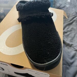 OOFOS Black Women's Oocoozle Mule